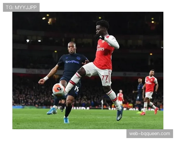 伤病报告：某顶级侧翼防守者因伤缺阵，直接影响球队防守体系